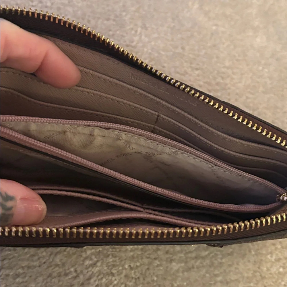 Michael Kors Dark Brown and Light Pink Wallet - Picture 4 of 5